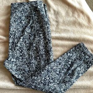 Athleta crop leggings